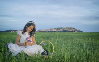 Smukke hårspænder gør det nemt at holde styr på håret til konfirmationen