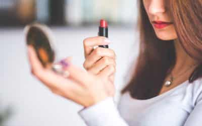 Sådan køber du den bedste makeup online