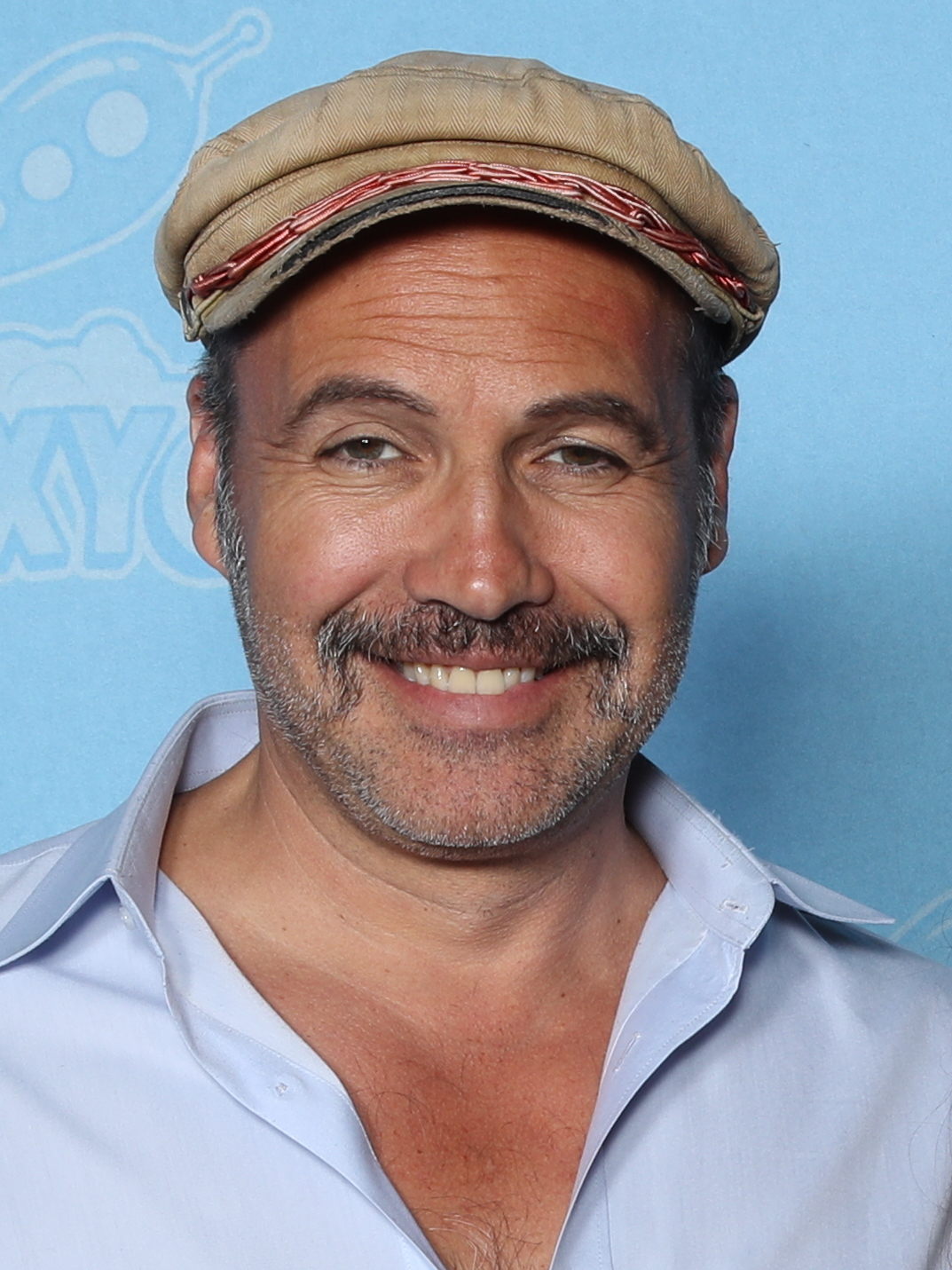 Billy Zane som Cal Hockley