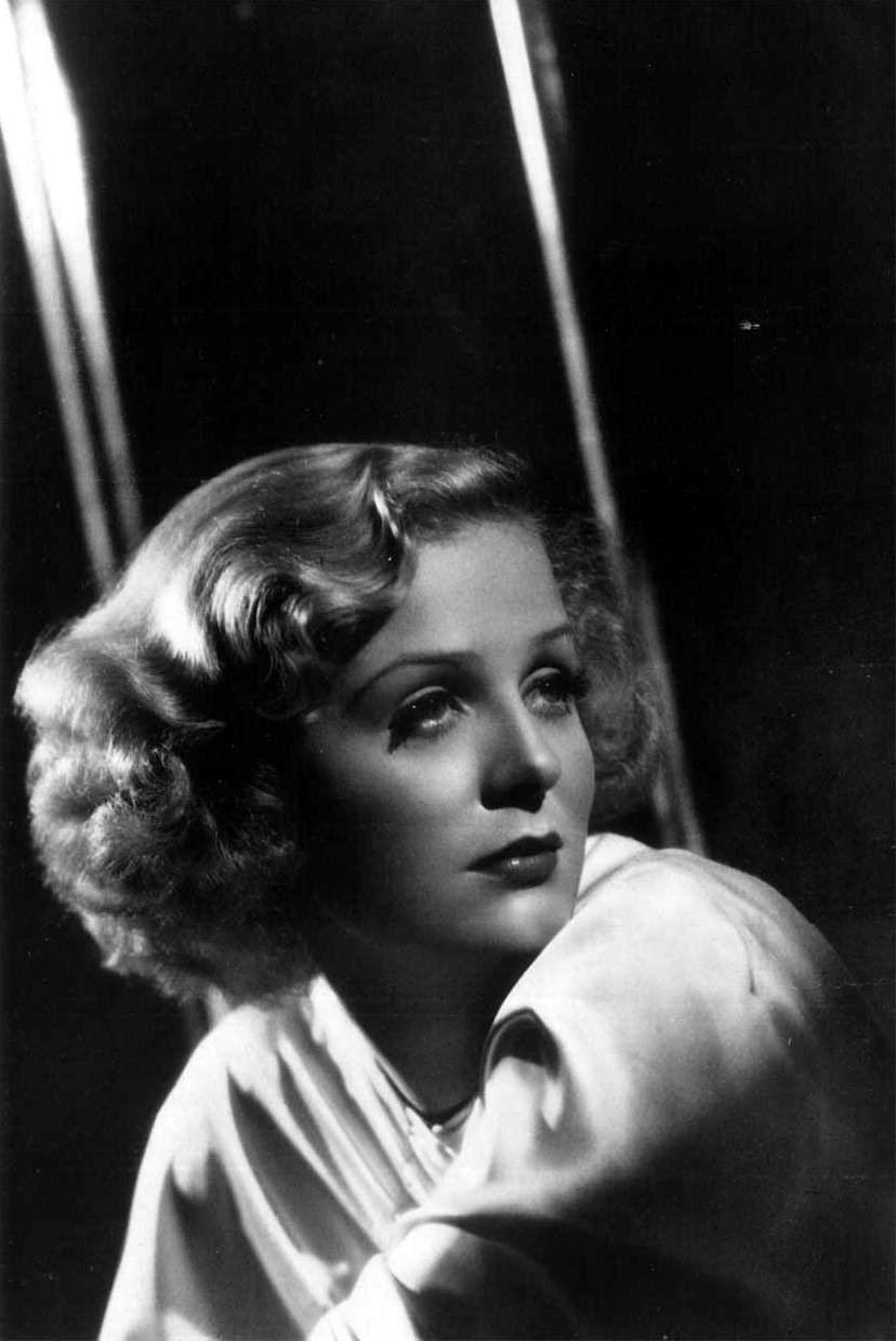 Gloria Stuart som Rose som 100-årig