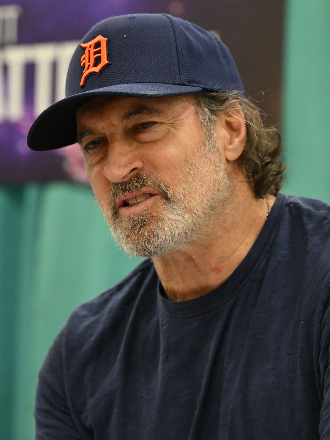 Scott Patterson som Luke Danes